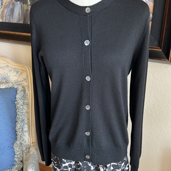 Like New Eileen Fisher Black Cardigan Sz M 100% Merino Wool - Picture 2 of 5